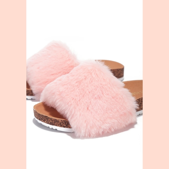 ‼️CLEARANCE PRICE FIRM‼️CHILLED OUT FUR SLIDE ON SANDALS-PINK - Picture 2 of 3